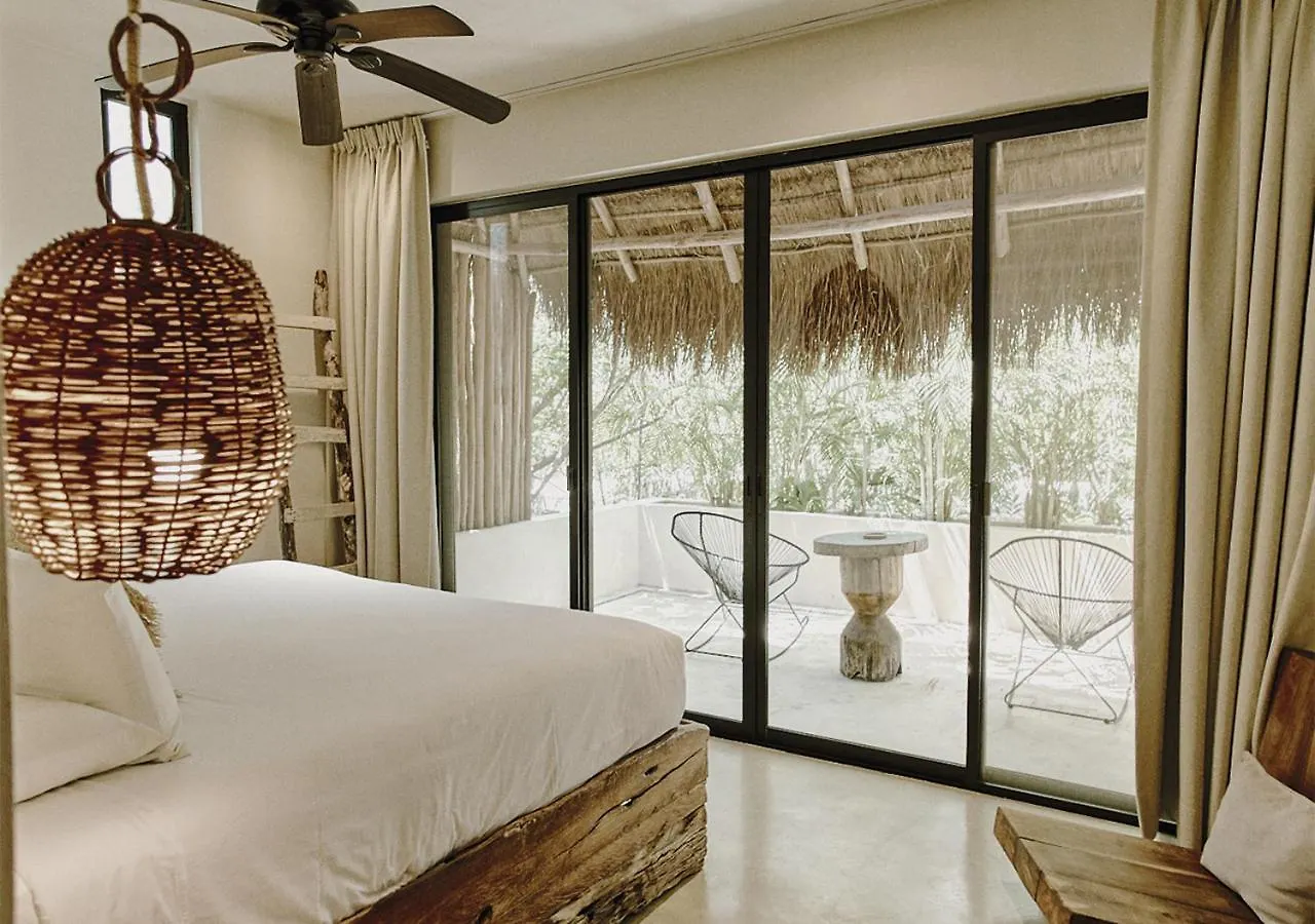 Una Vida Tulum Pueblo Hotel